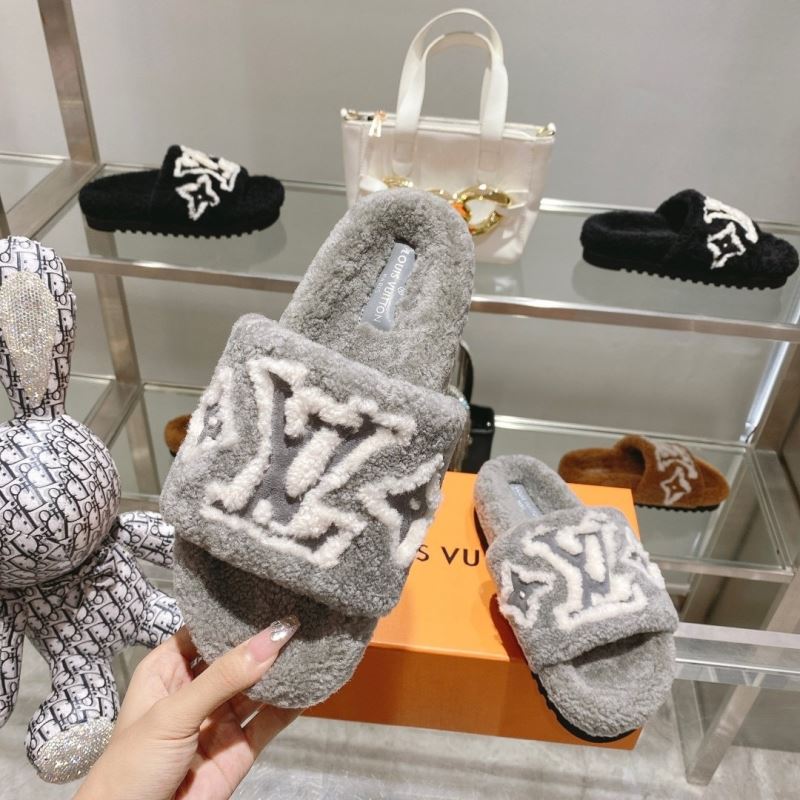 Louis Vuitton Slippers